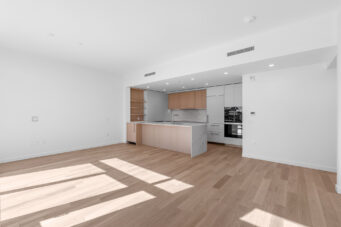 #209 – 3963 Uplands Way